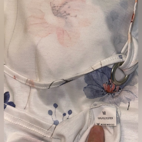 Meaneor white, sleeveless top with floral print. Sz M - Picture 6 of 8
